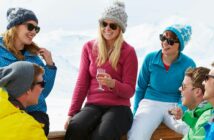 Philosophische Fragen zur Bedeutung von Ski-Winterreisen und Umwelt (Foto: AdobeStock - 84463012 Monkey Business)